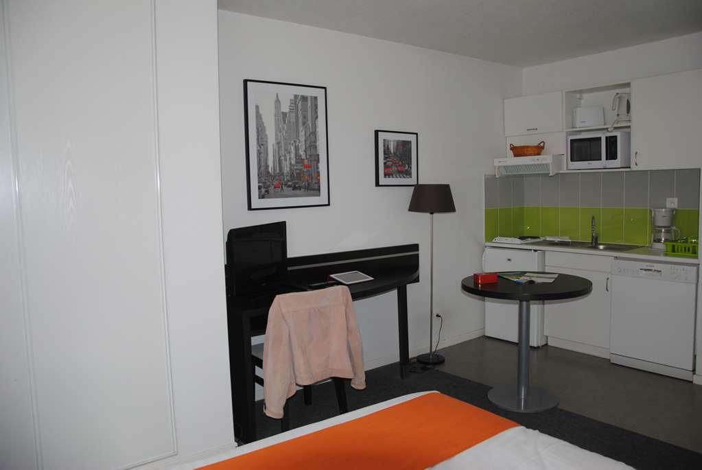 Nemea Appart Hotel Home Suite Nancy Centre Oda fotoğraf